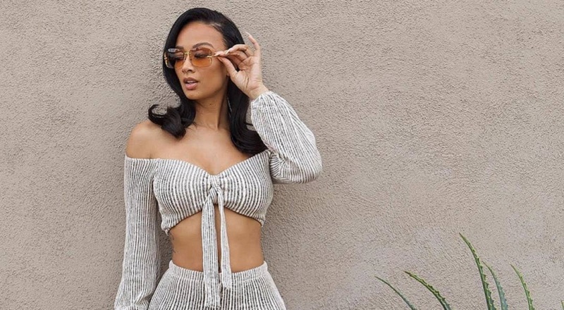 Draya Michele was on Twitter and she mentioned "back round music," which sparked a reaction on Twitter. After the jokes, Draya asked if it is called "background or back round," referring to the background, leading to Twitter erupting in jokes. Promptly, Draya deleted her tweets.