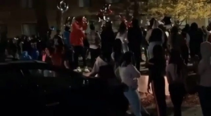 King Von was tragically murdered, on Friday morning, the same day he was scheduled to premiere a new music video. Instead of that celebration, fans are mourning the loss of his life. In his Chicago neighborhood, O Block, fans have taken to the streets to celebrate King Von's life.