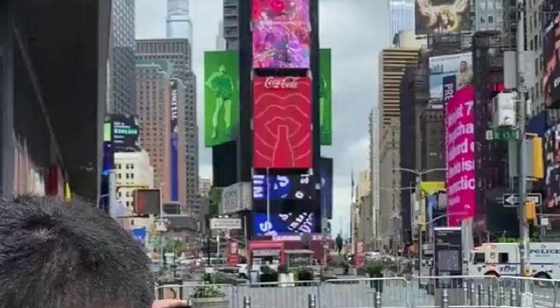 Times Square evacuated after apparent bomb threat