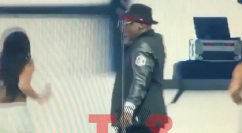 Bobby Brown ran out of breath dancing during Essence Fest performance