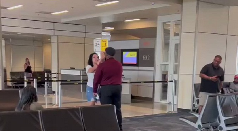 Male Spirit Airlines employee physically assaults a female