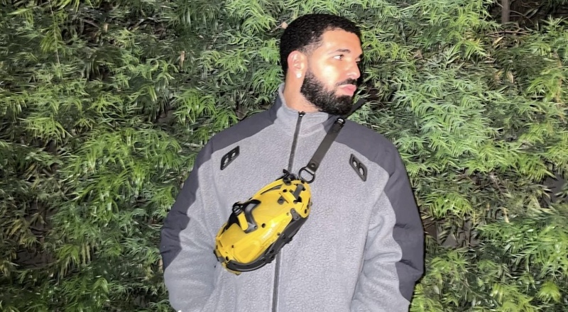Drake creates "Free Young Thug" post on Instagram