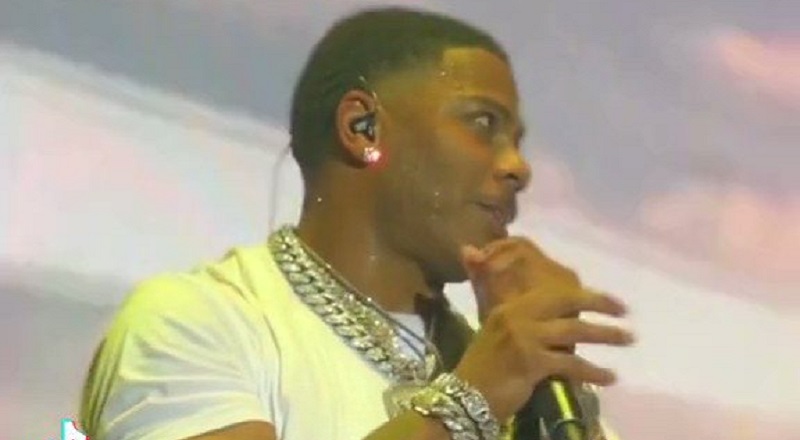Nelly displays weird behavior during Juicy Fest performance