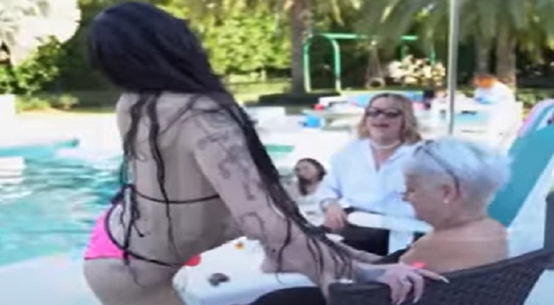 Bhad Bhabie twerks on her mom during her 20th birthday party