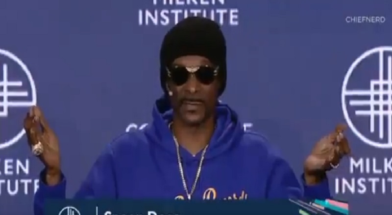 Snoop Dogg questions why a billion streams isn't a million dollars